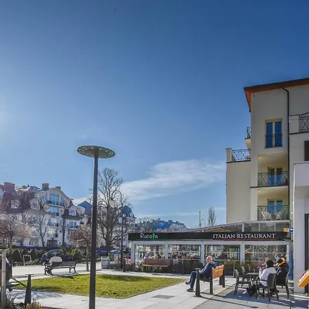 Apartamenty Promenada Z Tarasem I Parkingiem - Apartamenty Na Wyspie Swinoujscie Exterior photo