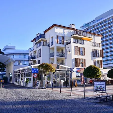Apartamenty Promenada Z Tarasem I Parkingiem - Apartamenty Na Wyspie Swinoujscie Exterior photo