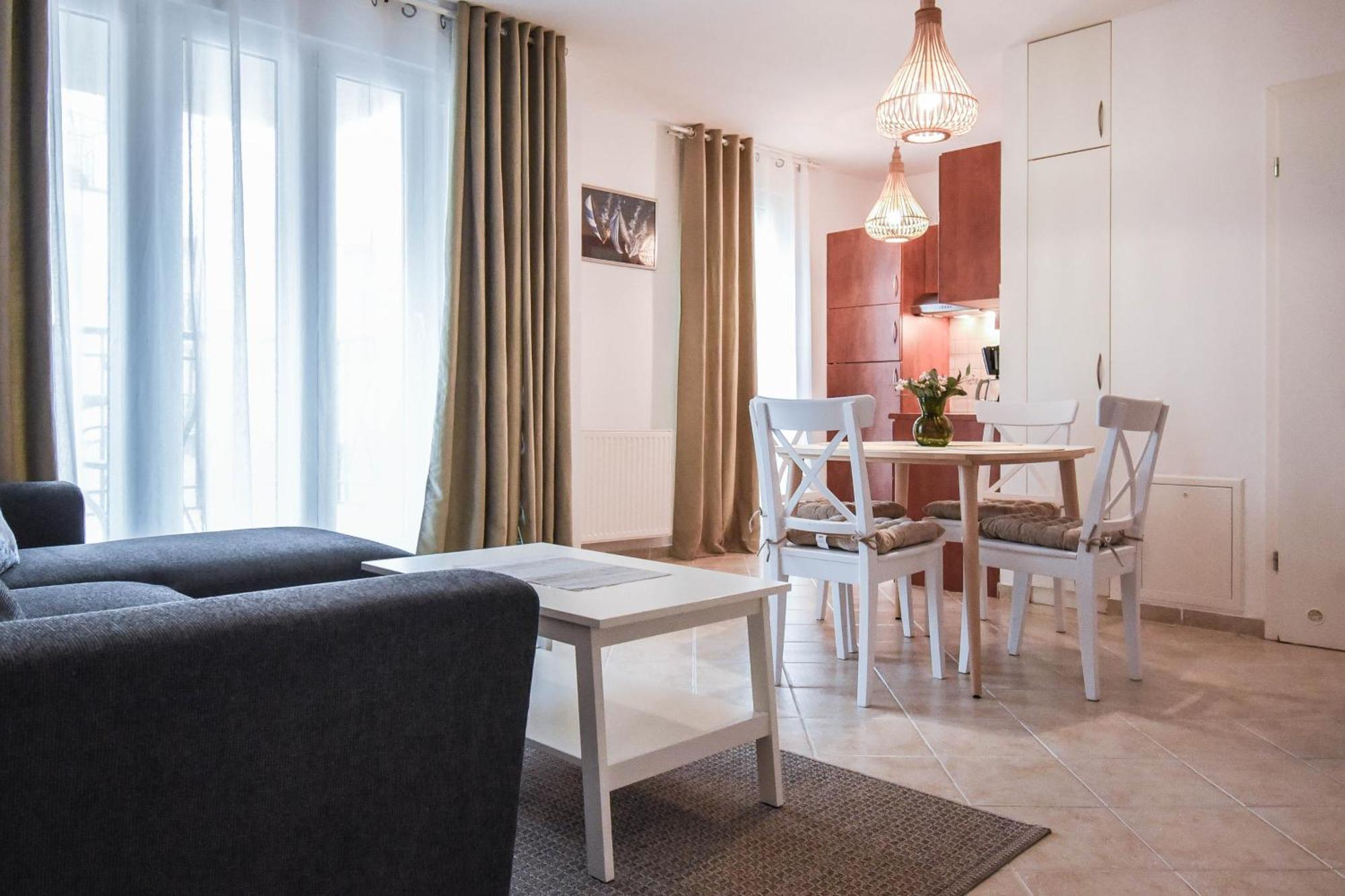 Apartment Promenada Z Tarasem I Parkingiem - Na Wyspie Swinoujscie